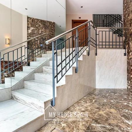 Апартаменты Myhousespain- Precioso Piso Playa Poniente Хихон