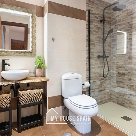 Апартаменты Myhousespain- Precioso Piso Playa Poniente Хихон